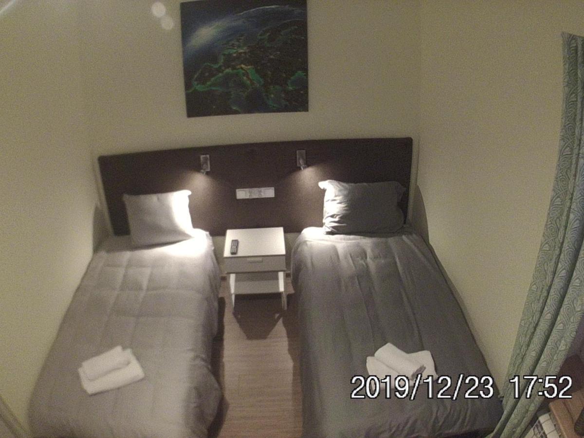 Rent0Nline Brwinow Rooms Екстер'єр фото