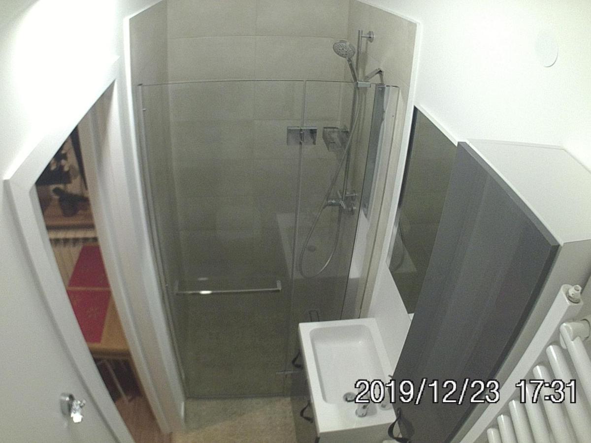 Rent0Nline Brwinow Rooms Екстер'єр фото