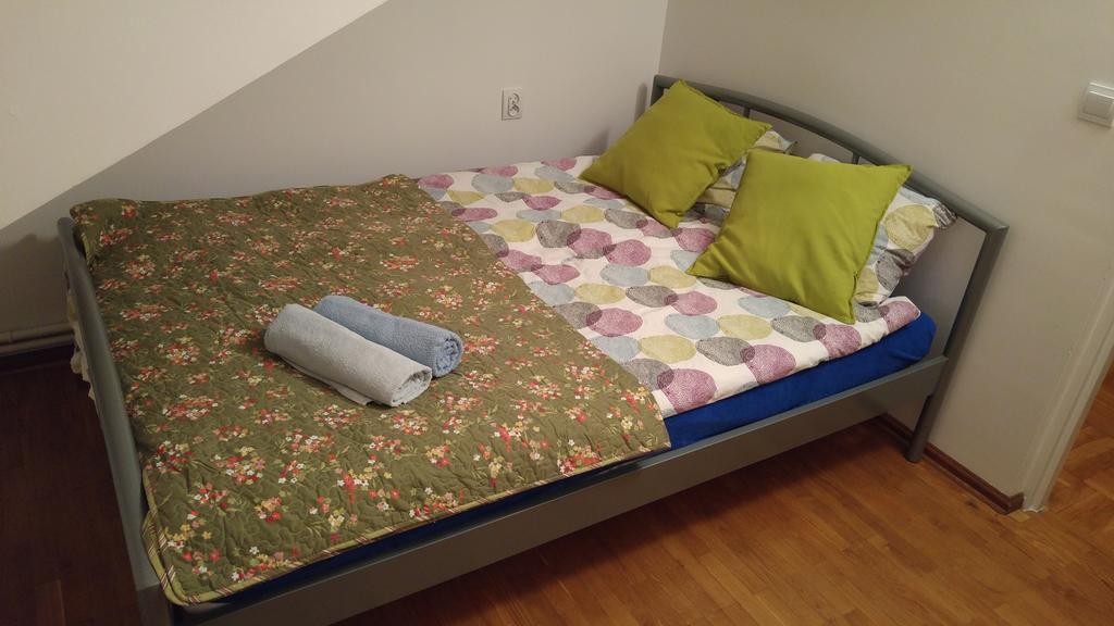 Rent0Nline Brwinow Rooms Екстер'єр фото