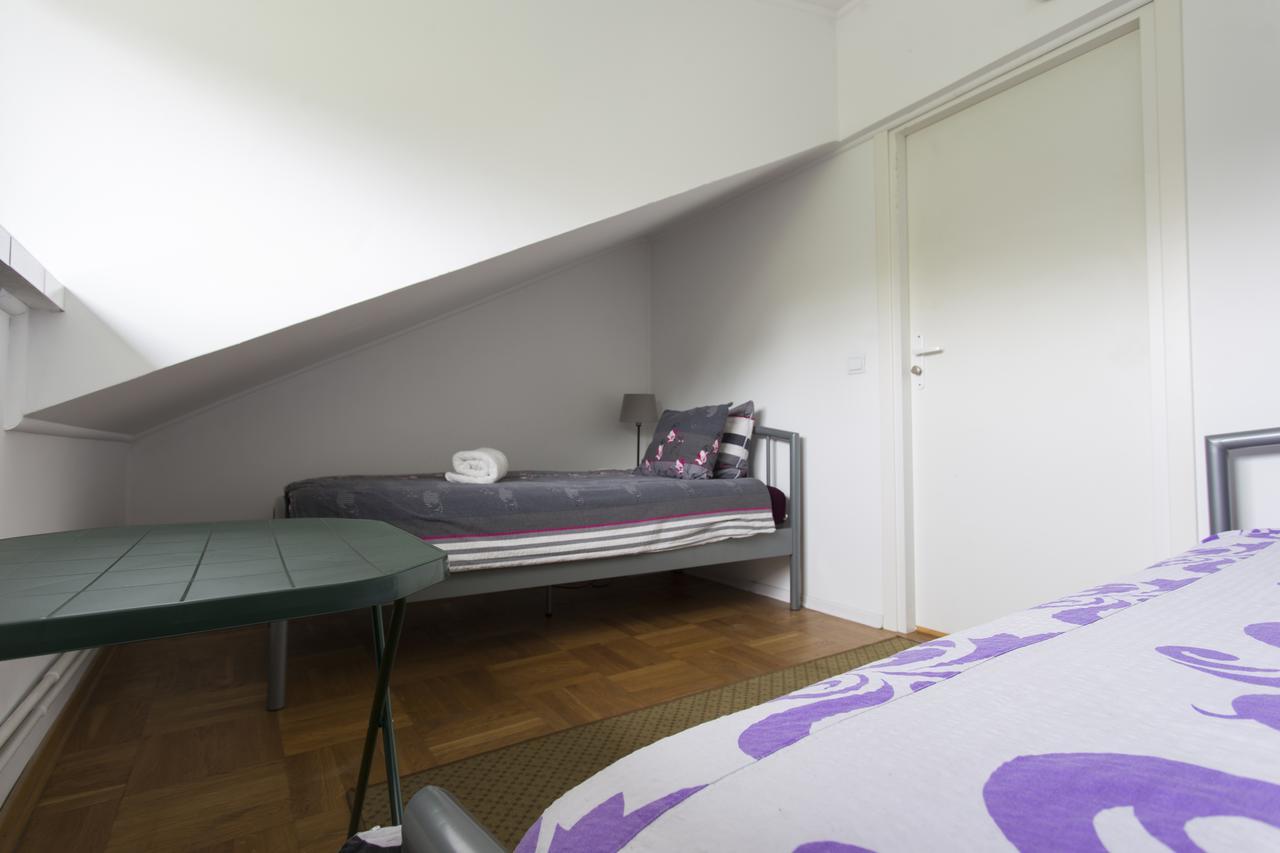 Rent0Nline Brwinow Rooms Екстер'єр фото
